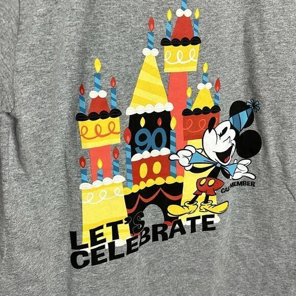 Disney Cast Exclusive 90th anniversary Tshirt size‎ small - Picture 2 of 5